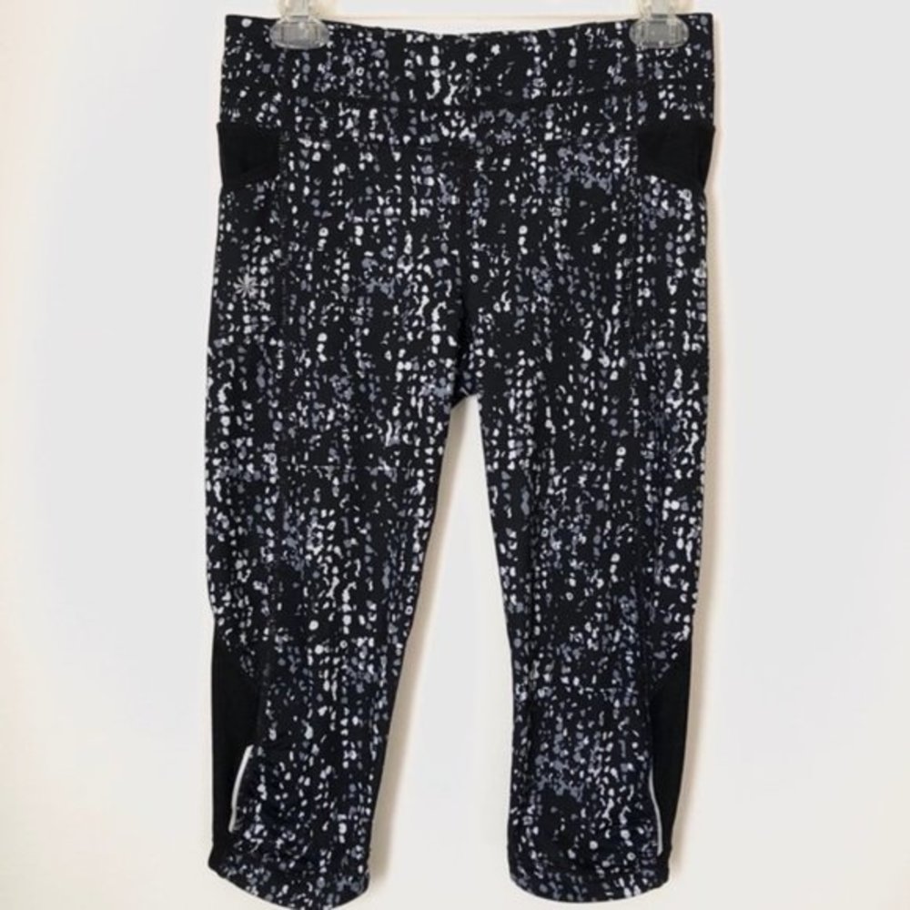 Athleta Pebble Capri Leggings - Picture 2 of 5